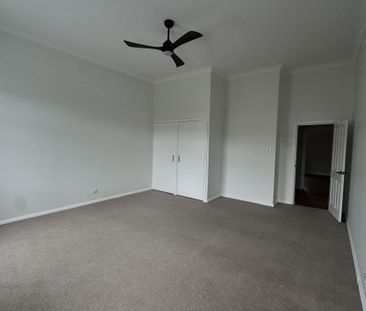 Home For Rent - Photo 3