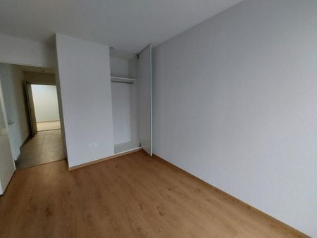 APPARTEMENT T3 63M - Photo 5