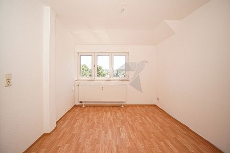 !! Romantische 4 Zimmer DG-Wohnung in C-Ebersdorf direkt im Grünen !! - Foto 2