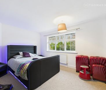 4 bedroom semi-detached house to rent - Photo 1