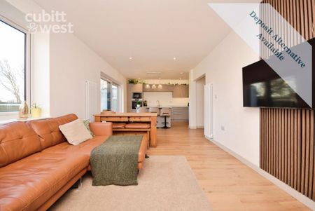 5 bedroom detached bungalow to rent - Photo 2