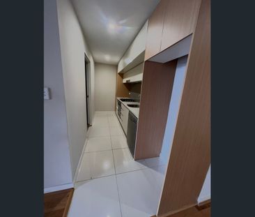 Modern 1 Bedroom Apartment on Merrylands Rd available for rent - Photo 3
