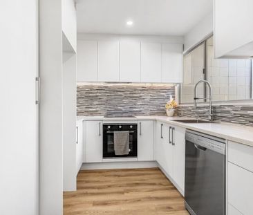 PAKURANGA, 3 BEDROOMS - Photo 2