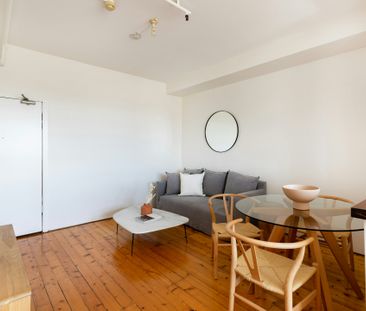 808 / 389-393 Bourke Street - Photo 2