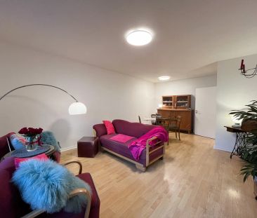 Moderne 3-Zimmer-Wohnung mit Aufzug im Herzen von Siegburg - Photo 1