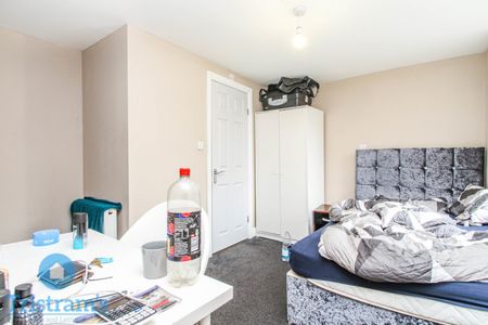 1 bed Studio for Rent - Photo 3