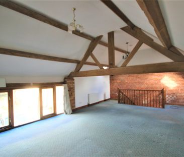 2 bedroom barn conversion to let - Photo 2