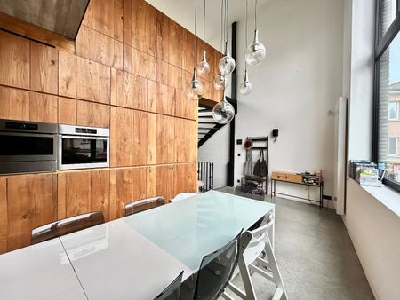 Een unieke woonst op gegeerde locatie met 4 slpk en 2 badk - Photo 2