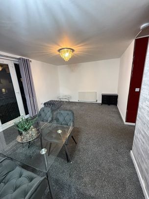 2 Bed Flat, Colonsay Close, EH5 - Photo 1