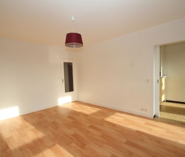 Location Appartement 2 pièces 51m² DECIZE 58300 - Photo 1