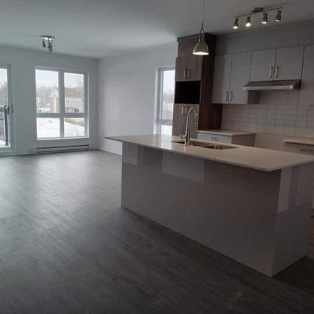 2 CH - 2 SDB - Laval - $2,150 /mo - Photo 3