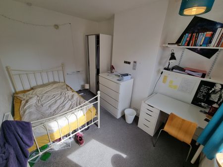 4 Bed Student Accommodation - Photo 5