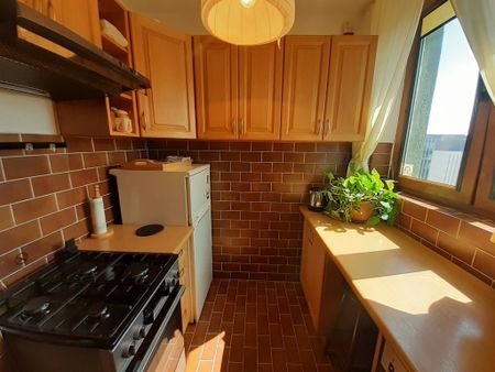 Warszawa, Aleja Solidarności - Photo 3