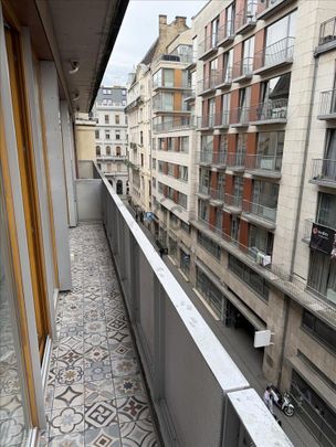 Kiadó újszerű állapotú lakás - Budapest VI. kerület - Photo 1