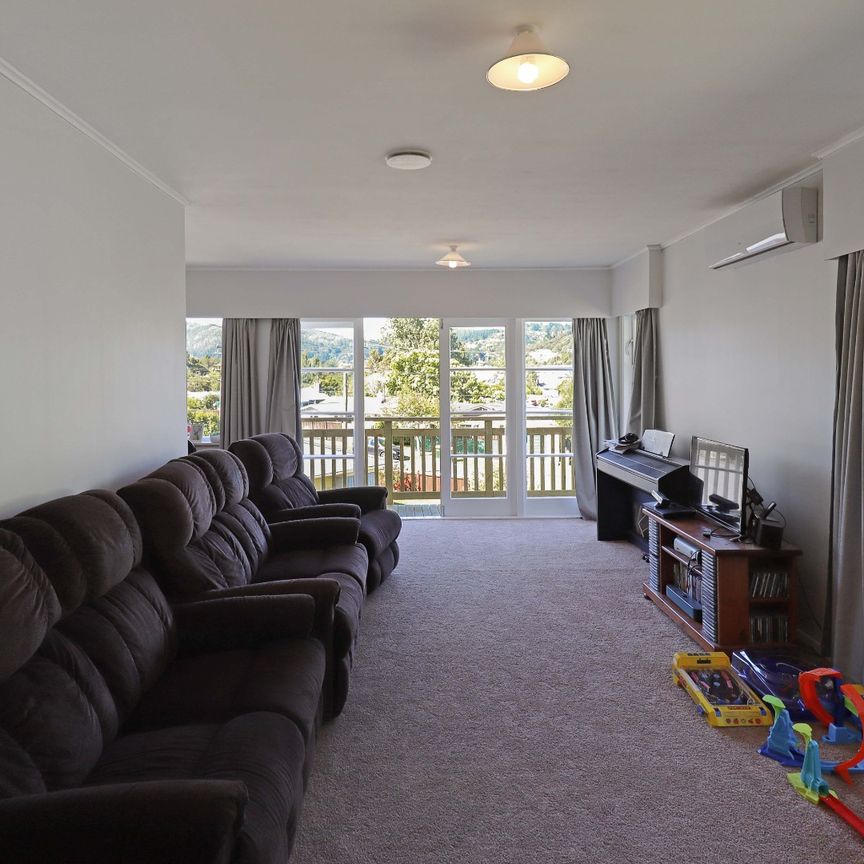 Stokes Valley Living - Photo 1