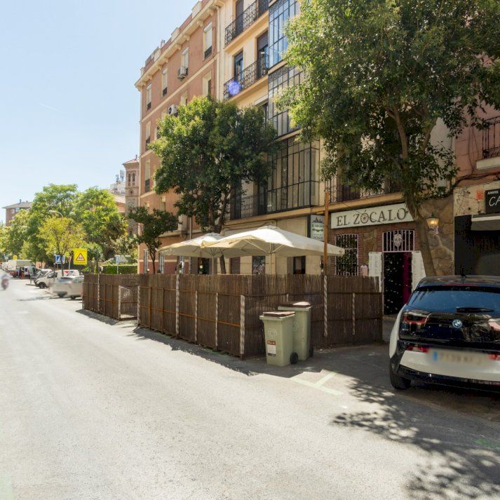 Large&nbsp;room in Alejandro González, Madrid - Photo 1