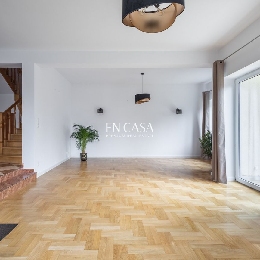 Wilanów | Dom w bliskim sąsiedztwie jeziora - Zdjęcie 1