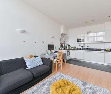 Building, Woolwich Riverside, SE18 - Photo 5