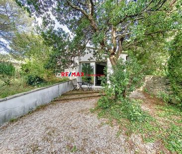 NIMES CASTANET : Maison de type 2 avec terrasse et stationnement - Photo 1