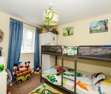 3 bedroom semi-detached house to rent - Photo 2