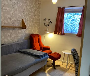 Lövholmenvägen, Tumba - Photo 2