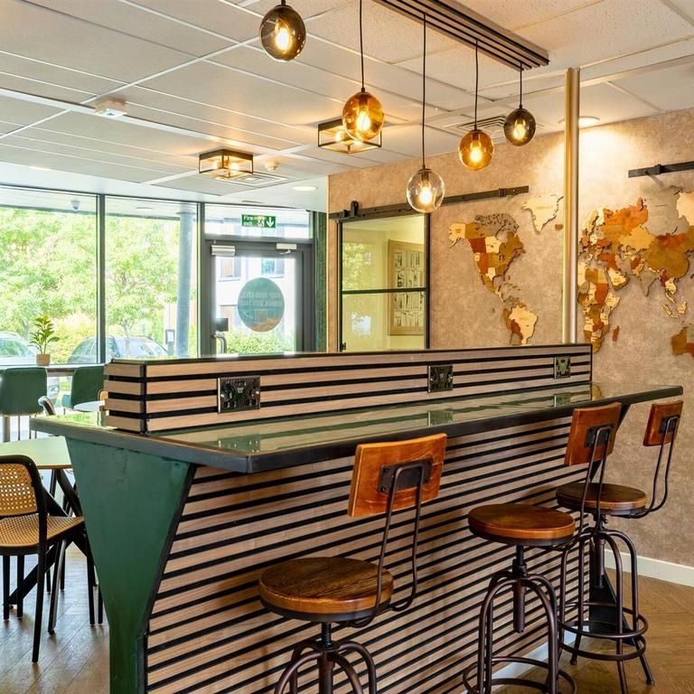 1 bedroom in a flat share to rent - Photo 1