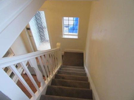 Rippenden Avenue, Chorlton, M21 - Photo 2