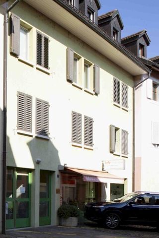 Au coeur de la ville, agréable appartement de 3 pièces dans les combles - Photo 5