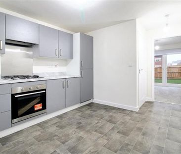 2 bedroom semi-detached house to rent - Photo 4