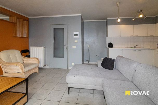 Centraal gelegen gelijkvloers appartement met terras! - Photo 1