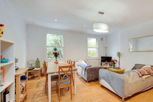 4 bedroom flat to rent - Photo 1