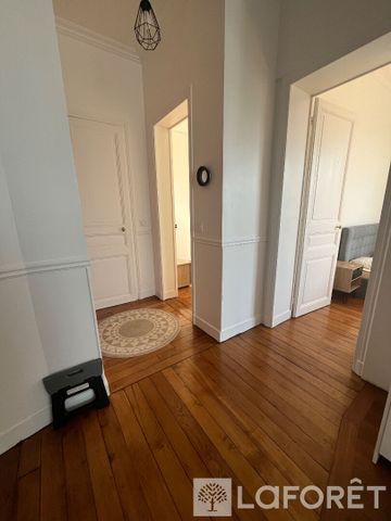 Apartment - Photo 2