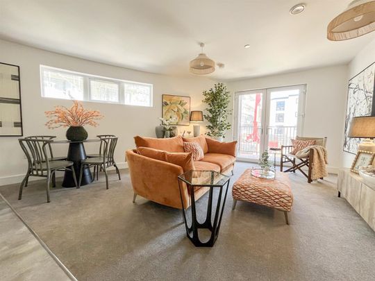 Flat 76, 6 Martin Court, Hastings, TN34 1EF - Photo 1