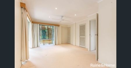 Unique home close to Flinders Uni - Photo 3