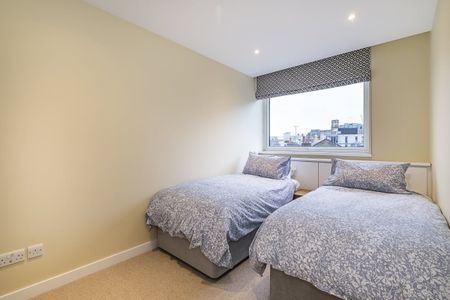 3 bedroom flat to rent - Photo 5