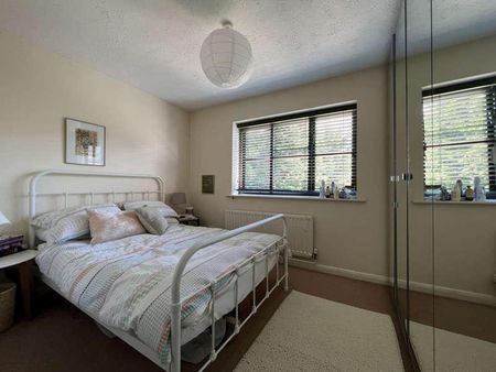 Seymour Gardens, London, SE4 - Photo 3