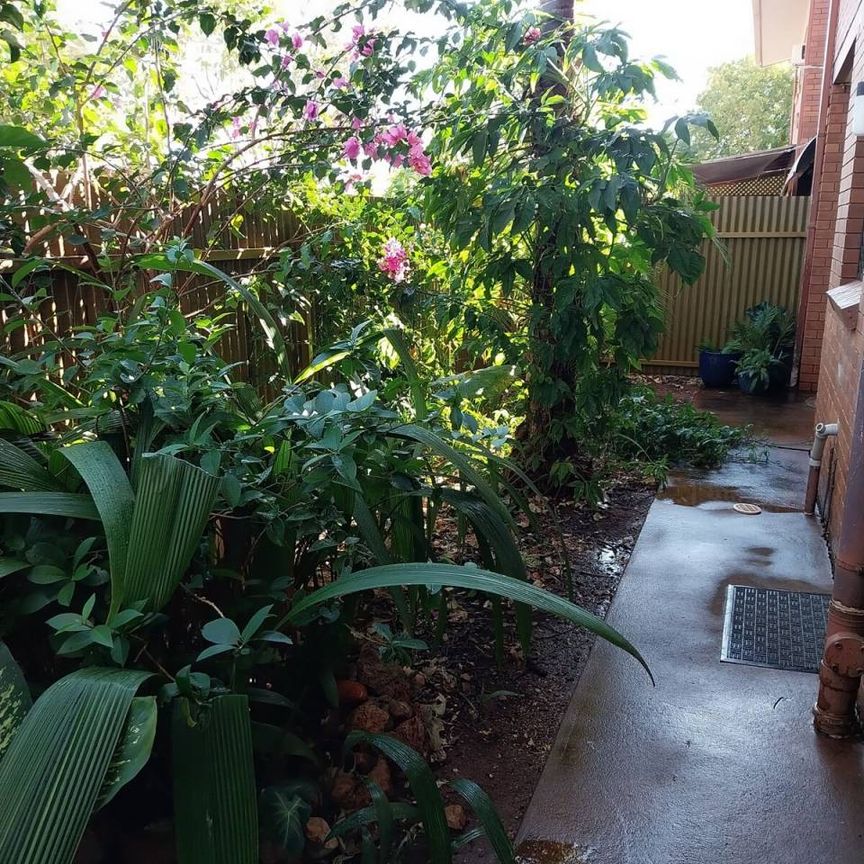 Charming Townhouse in Katherine East - Photo 1