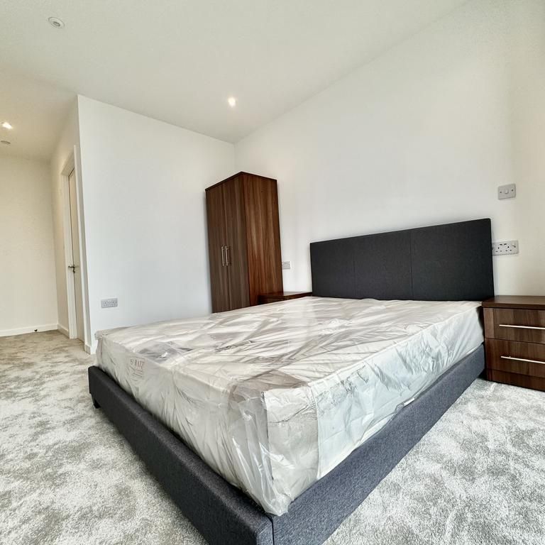 2 bedroom penthouse to rent - Photo 1