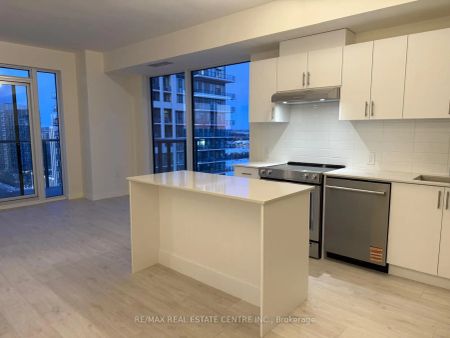 27 Korda Gate #2211 - Photo 3