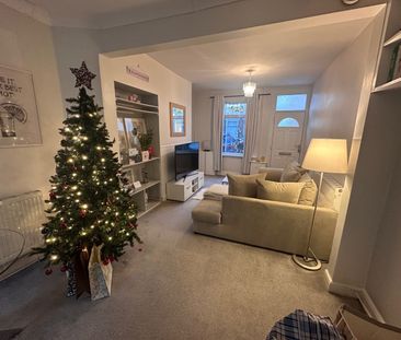 2 bedroom terraced house to rent - Photo 2