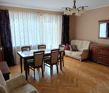 2 duże pokoje / osobna kuchnia/balkon/ 2 mp/Metro - Zdjęcie 4