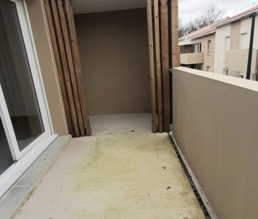Location Appartement 3 pièces 66m² PINS JUSTARET 31860 - Photo 3
