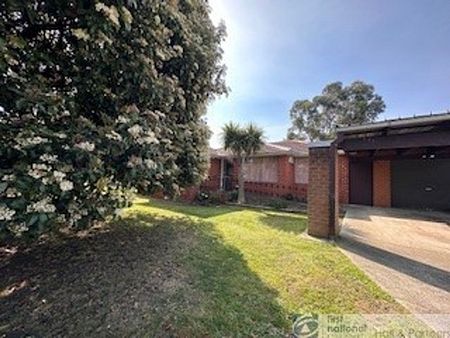 61 Tiverton Drive, 3170, Mulgrave Vic - Photo 3