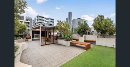 Modern Luxury Living in South Yarra! - Photo 5