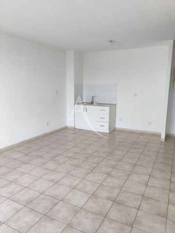 Location Appartement 36.53m² 2 pièces Fort de france - Photo 3