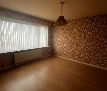 Verzorgde woning met twee slaapkamers, tuintje en garage. - Photo 1