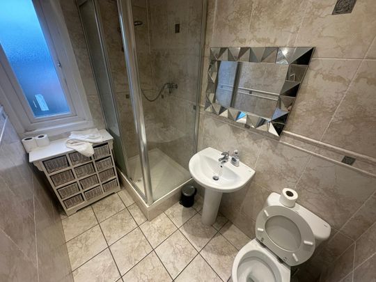 3/12 Westfield Court, Edinburgh, EH11 2RJ - Photo 1