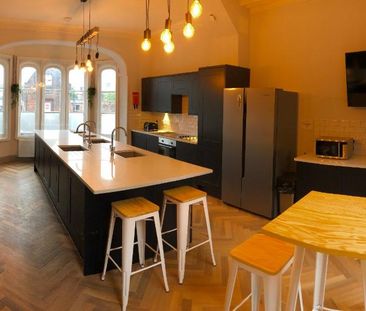 14 bedroom flat to rent - Photo 1