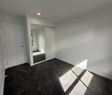 3BR Brand-New Home with Premium Finishes - Mount Barker - Photo 3