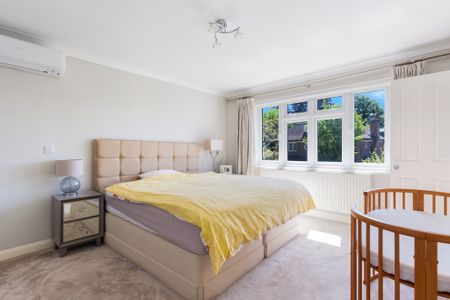 Lambourne Avenue, SW19, London - Photo 4